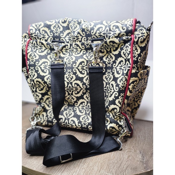 Petunia Pickle Bottom NWT Red White And Black Luxury Diaper Bag - Picture 7 of 9